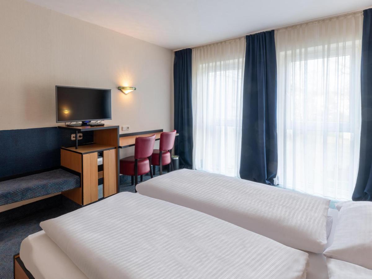B&B Hotel Эшвайлер Экстерьер фото