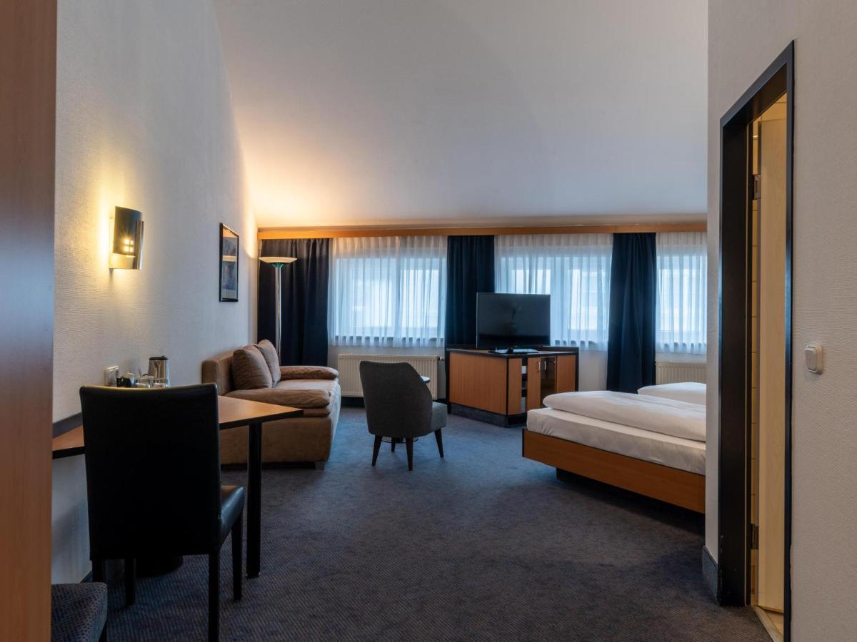 B&B Hotel Эшвайлер Экстерьер фото