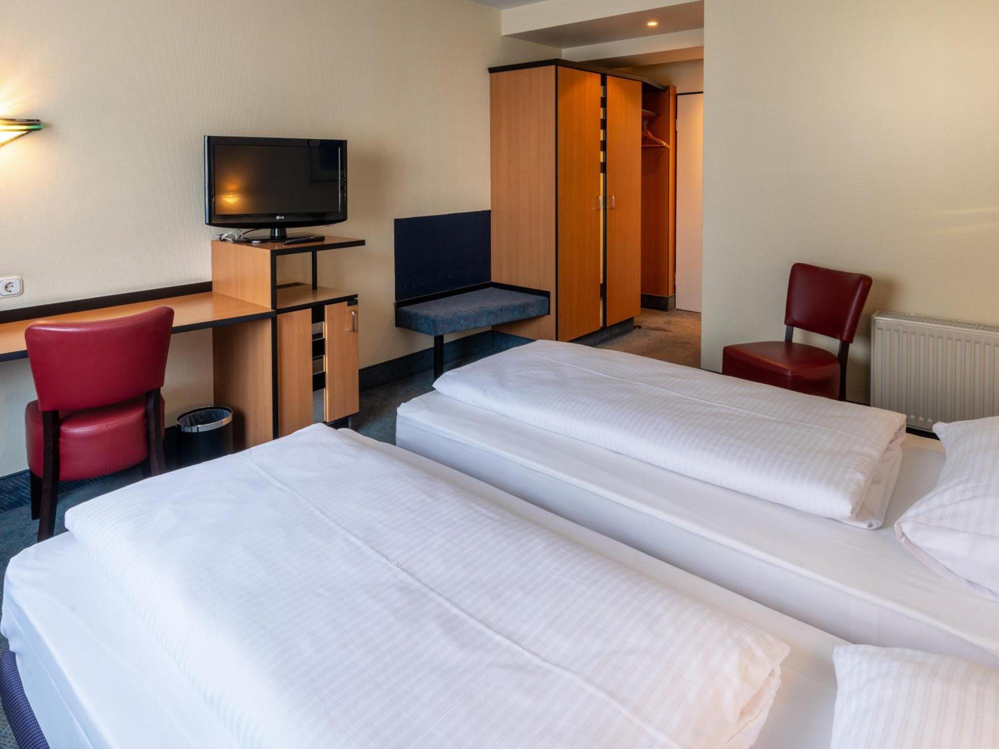 B&B Hotel Эшвайлер Экстерьер фото